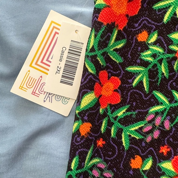 LuLaRoe Cassie Skirt NWT - Picture 4 of 4